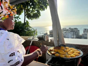VII Festival de Acarajé, ABAM homenageia dia da mulher negra latino-americana e caribenha com distribuição de 10 mil acarajés