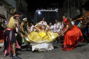 Afoxé Bamboxê comemora 15 anos com apresentação em Nordeste de Amaralina